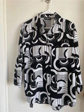 Karl Lagerfeld Black and White Geometric Print Blouse